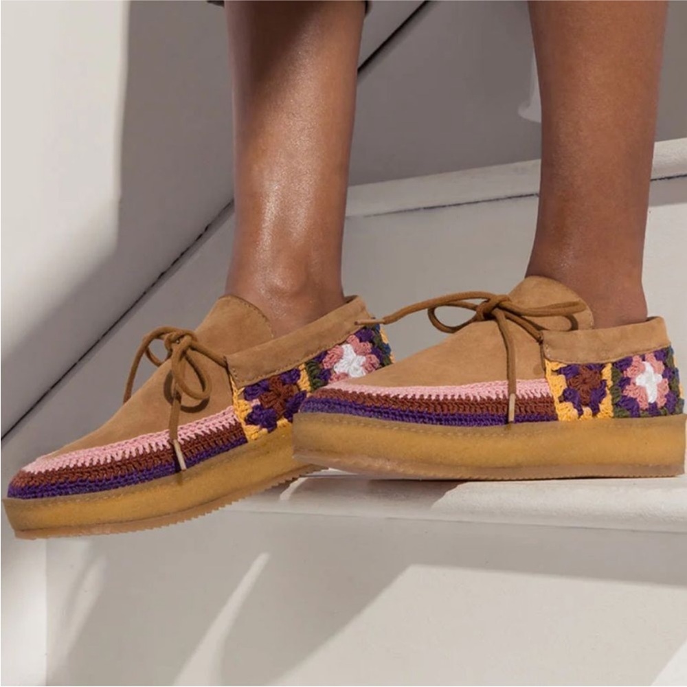 Stylish Tan and Pink Komo Crochet Moccasins - Picture 3 of 8